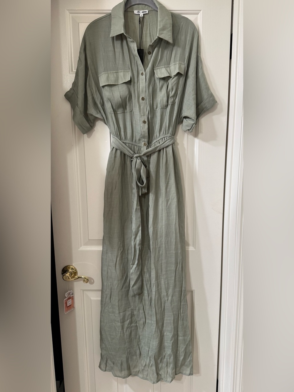 Fashion Nova Sage Green Maxi Shirt Dress with Tie Waist *NWT